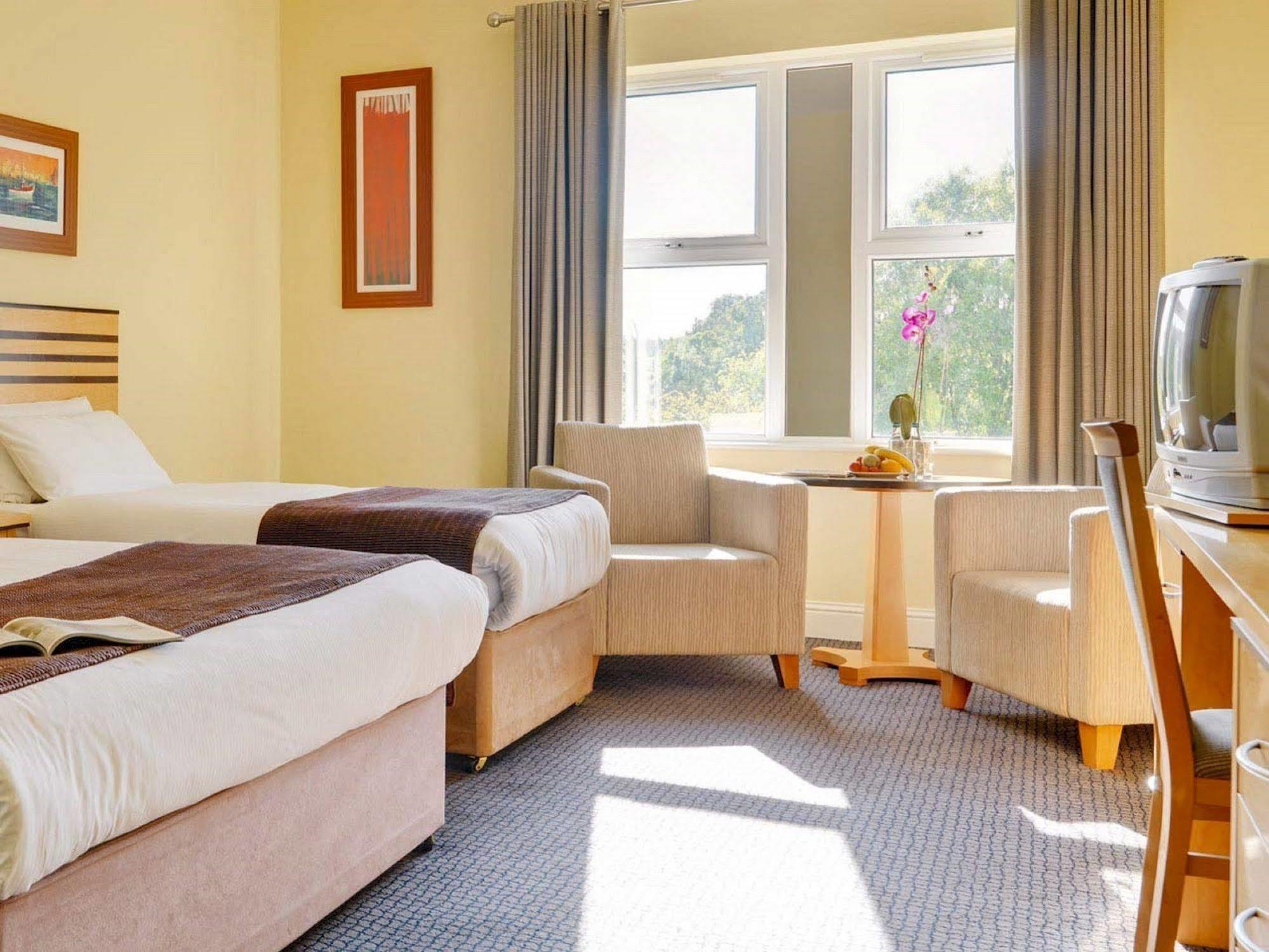 Breaffy Woods Hotel Castlebar Eksteriør billede