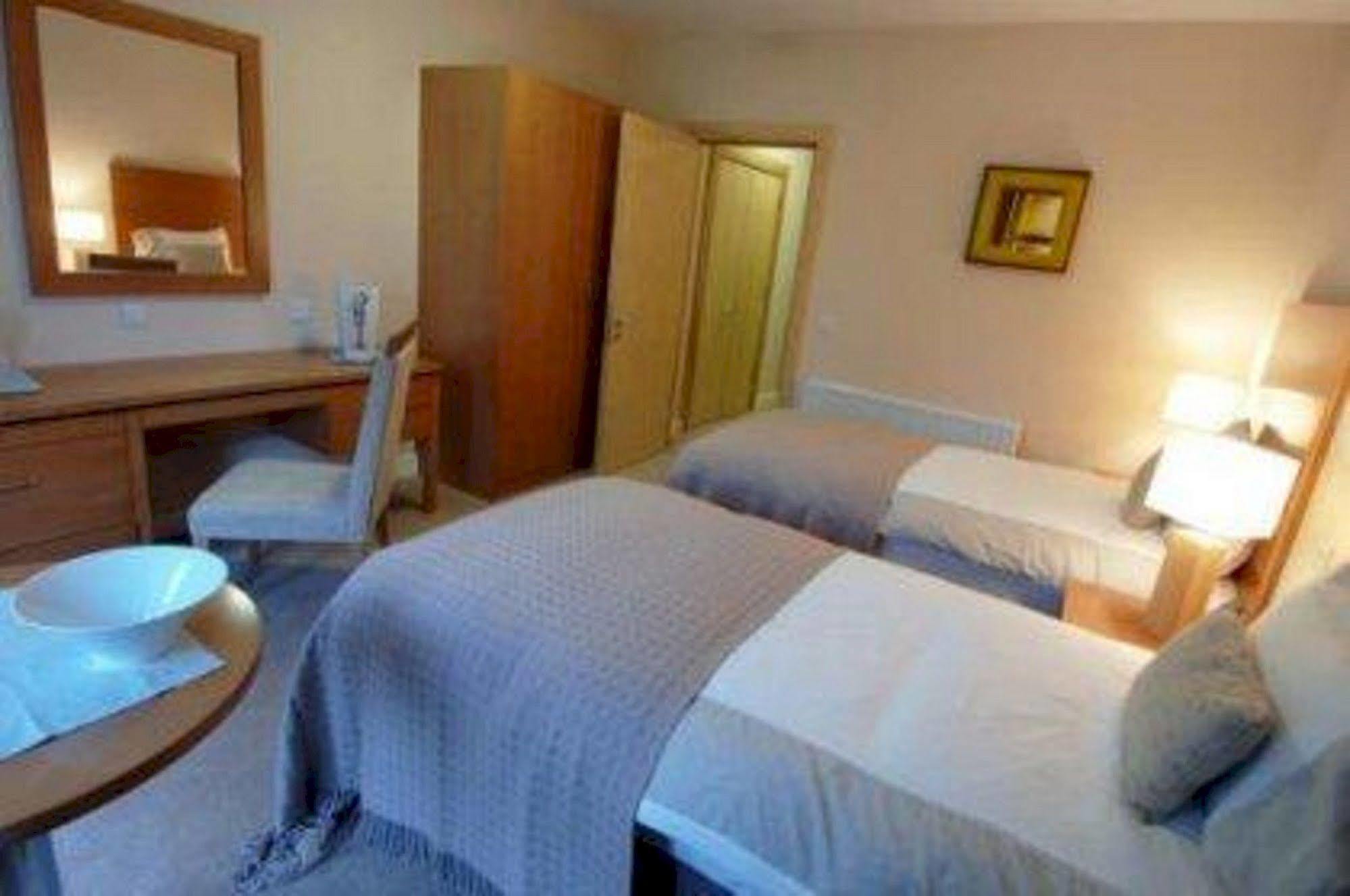 Breaffy Woods Hotel Castlebar Eksteriør billede