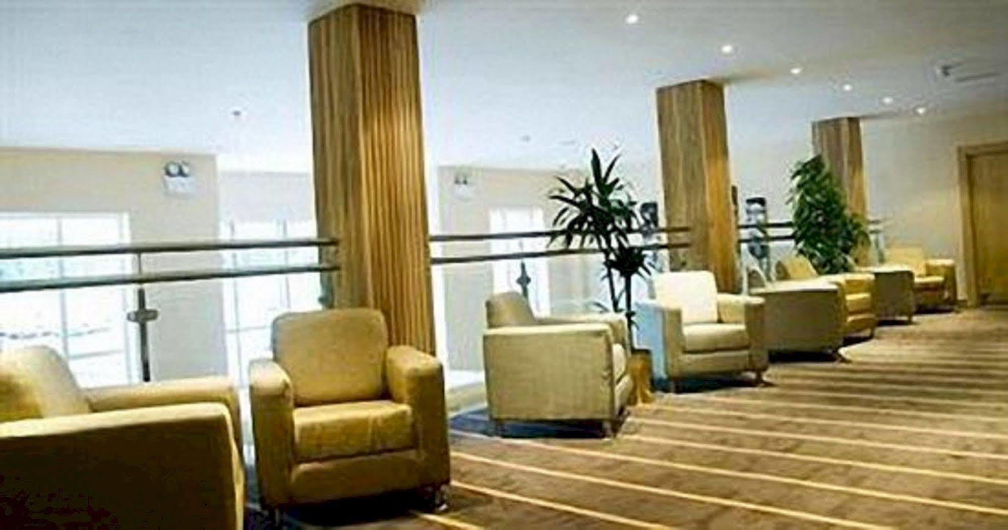 Breaffy Woods Hotel Castlebar Eksteriør billede